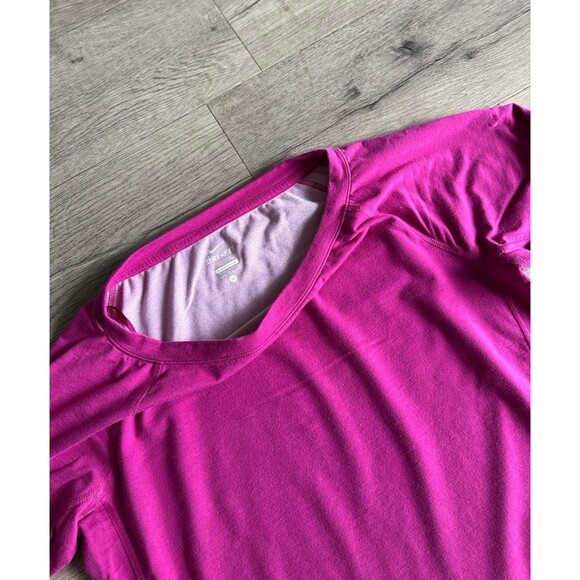 Nike Dri-Fit Women’s Swoosh Sweatshirt Magenta Long Sleeve Boat Neck Medium Pink - Picture 2 of 5